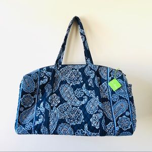 Vera Bradley Large Duffle Blue Bandana